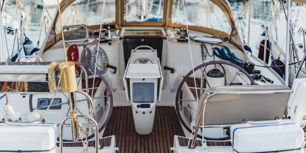 Les moteurs Scania Marine sont-ils fiables pour votre bateau dans le Gard ?